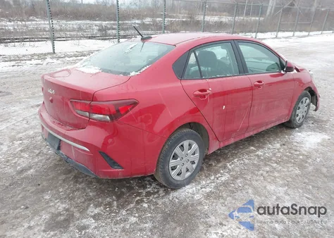2022 Kia Rio S z USA, uszkodzony, nr VIN 3KPA24AD3NE473414